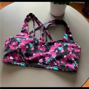 Lululemon Free to be Tranquil Bra Size 8